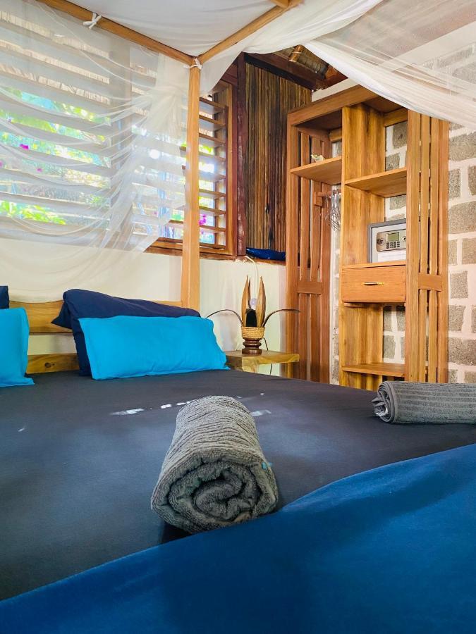 Tamarin Lodge Ampangorinana Екстер'єр фото