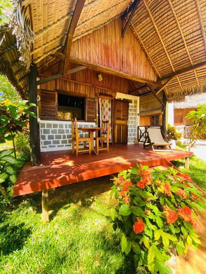 Tamarin Lodge Ampangorinana Екстер'єр фото