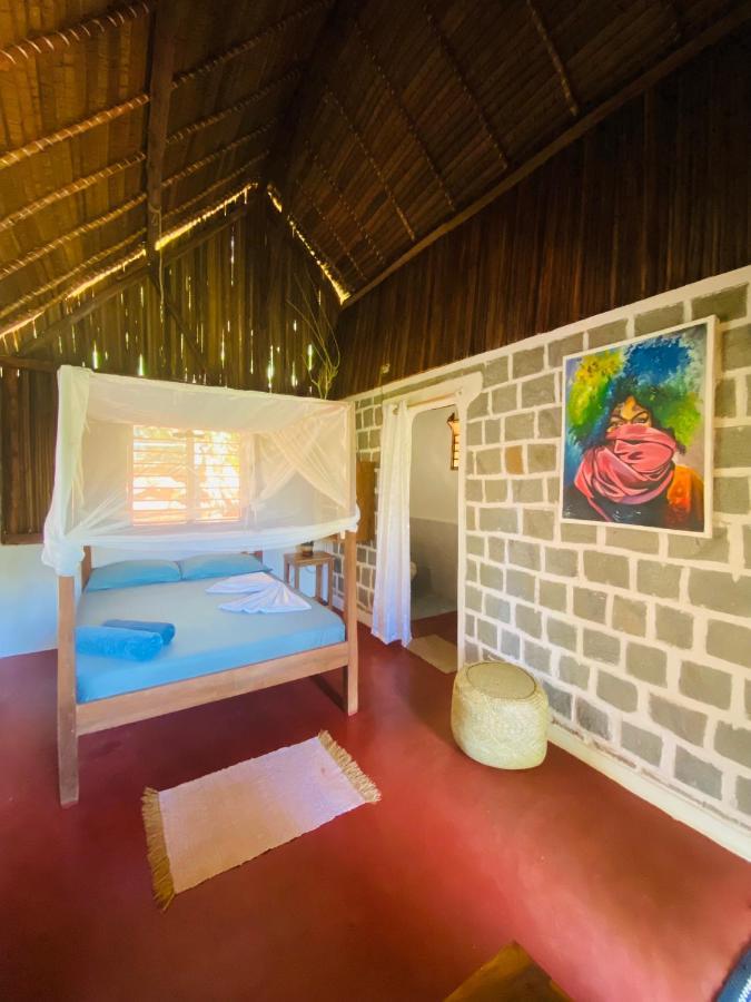 Tamarin Lodge Ampangorinana Екстер'єр фото