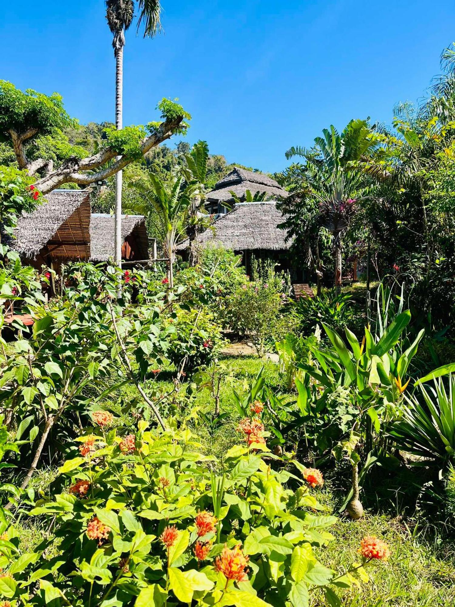 Tamarin Lodge Ampangorinana Екстер'єр фото