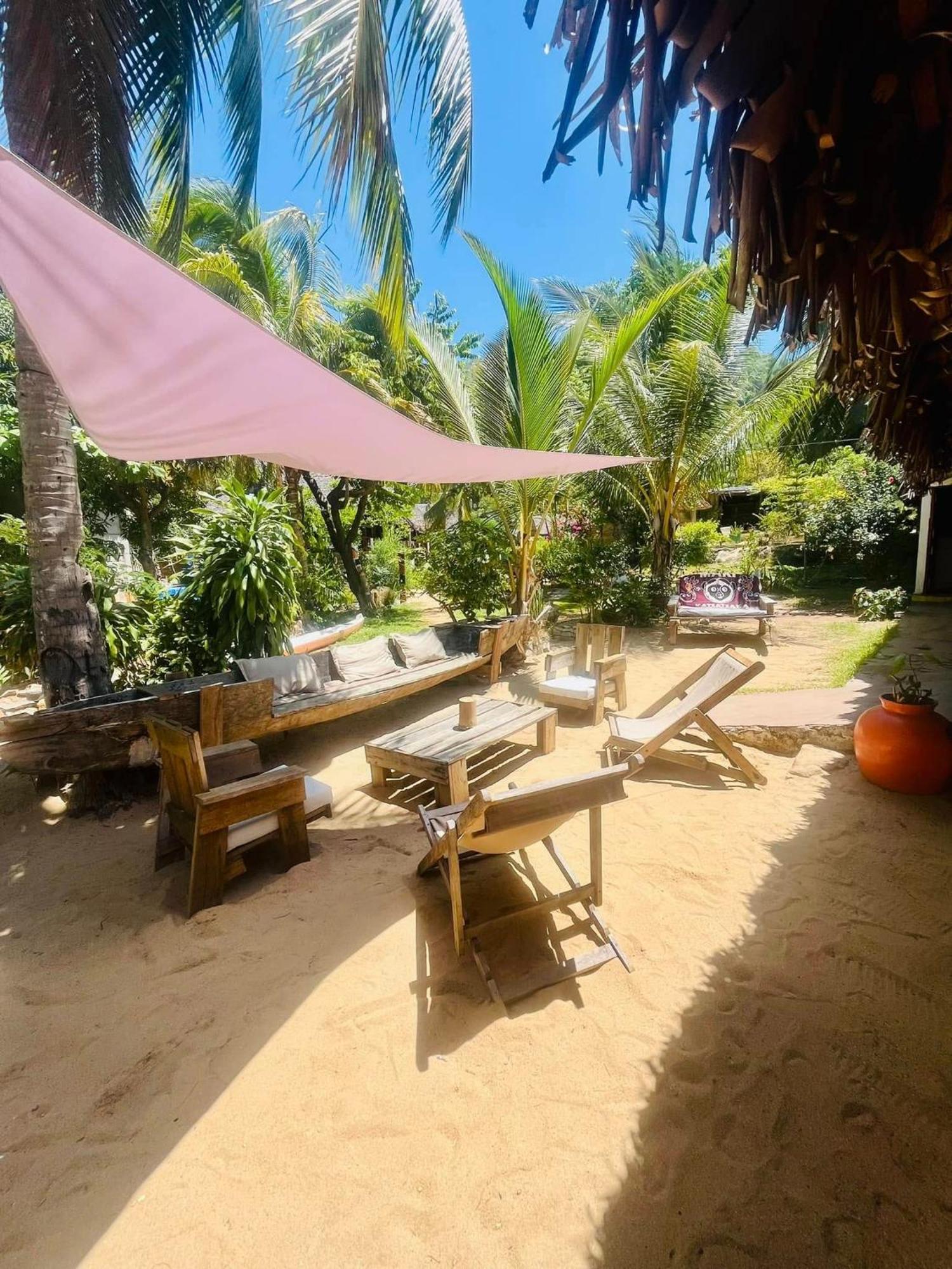 Tamarin Lodge Ampangorinana Екстер'єр фото